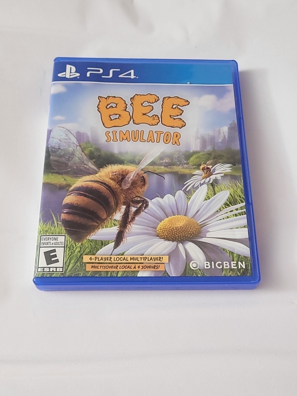 PS4 Bee Simulator Game - Yellow & White